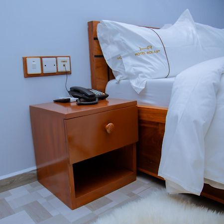 Hotel Rolax Дар ес Саалам Екстериор снимка