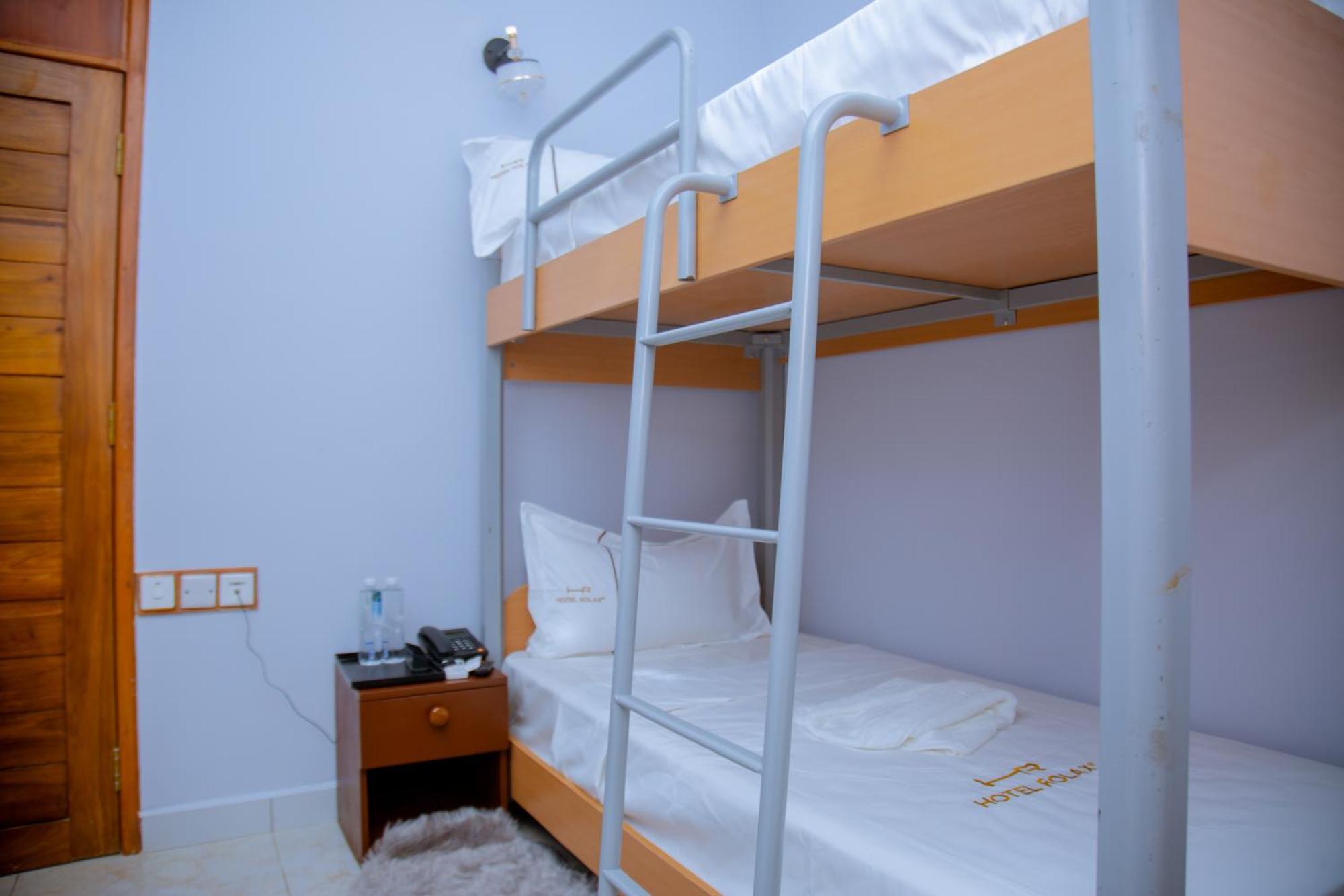 Hotel Rolax Дар ес Саалам Екстериор снимка