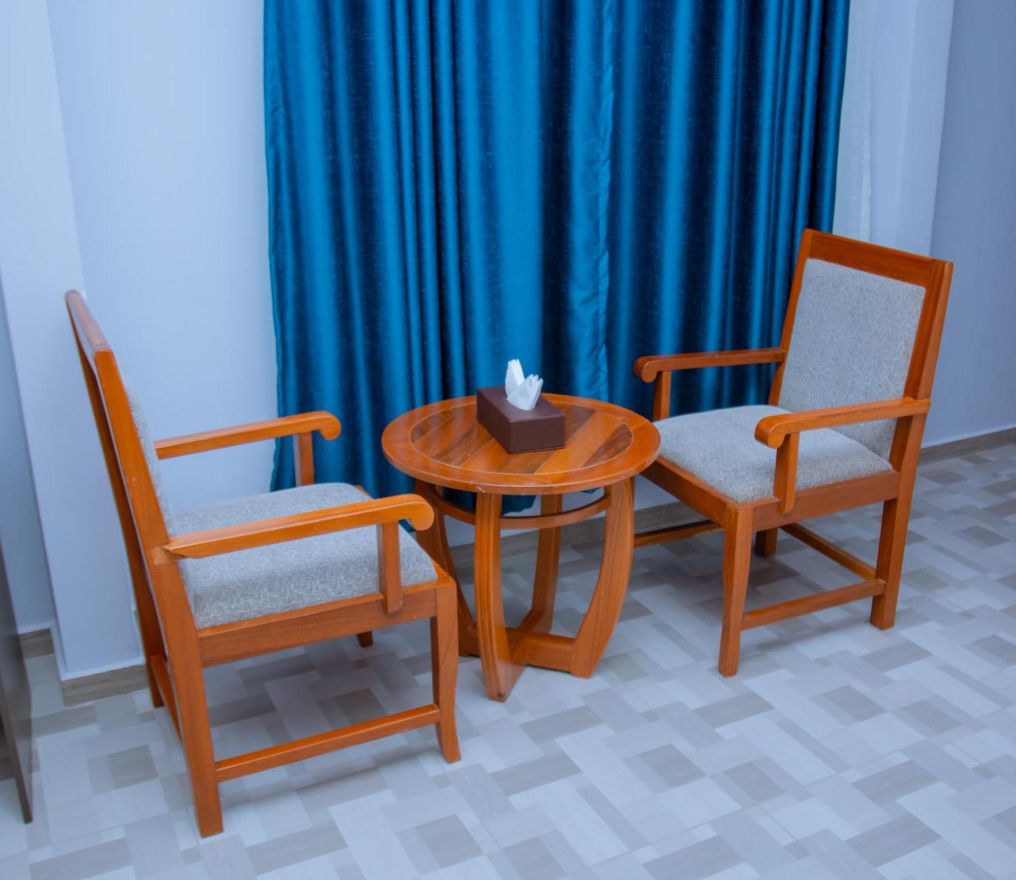 Hotel Rolax Дар ес Саалам Екстериор снимка